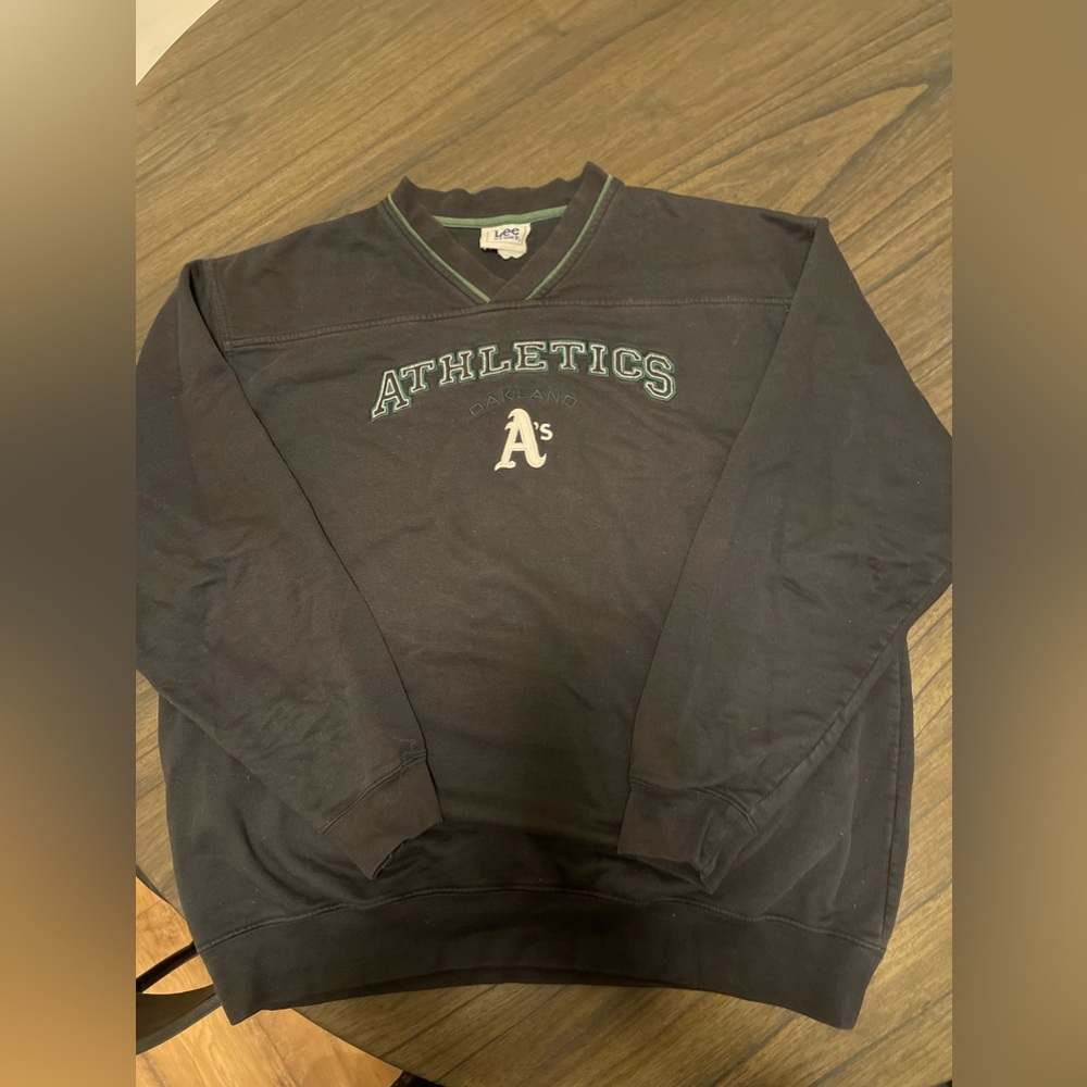 Vintage Lee Sports Oakland A’s crewneck size Large